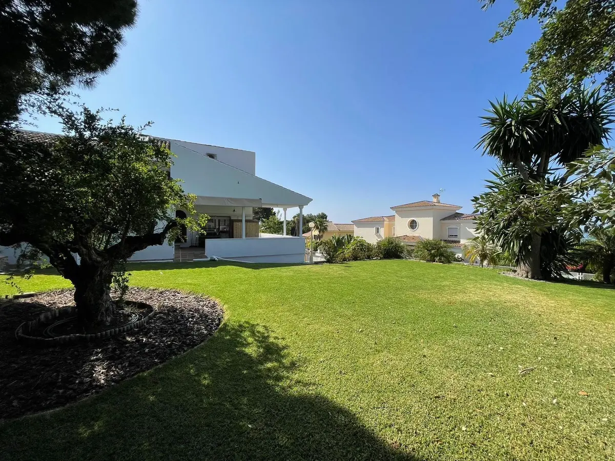 Detached Villa in Estepona