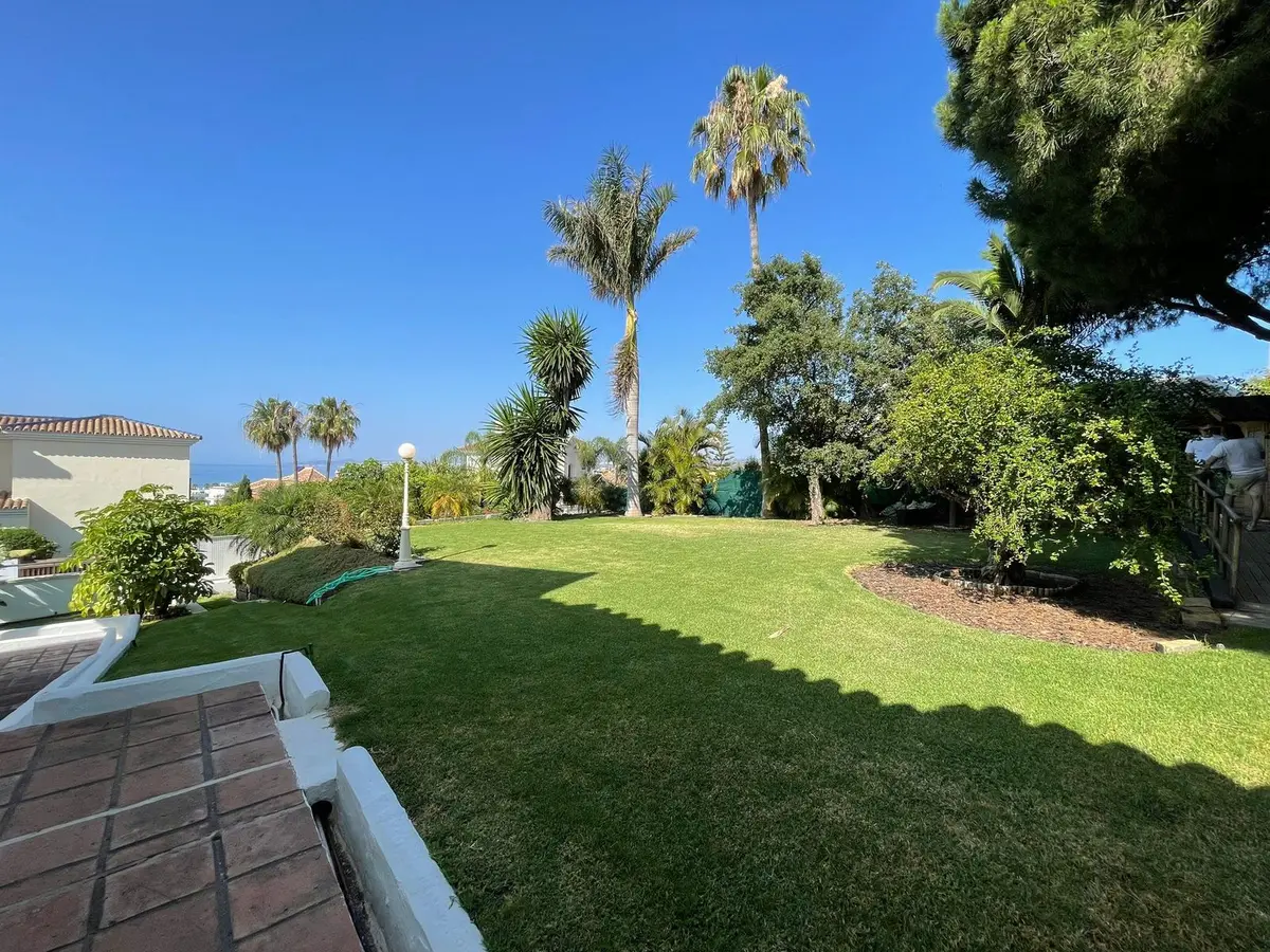 Detached Villa in Estepona