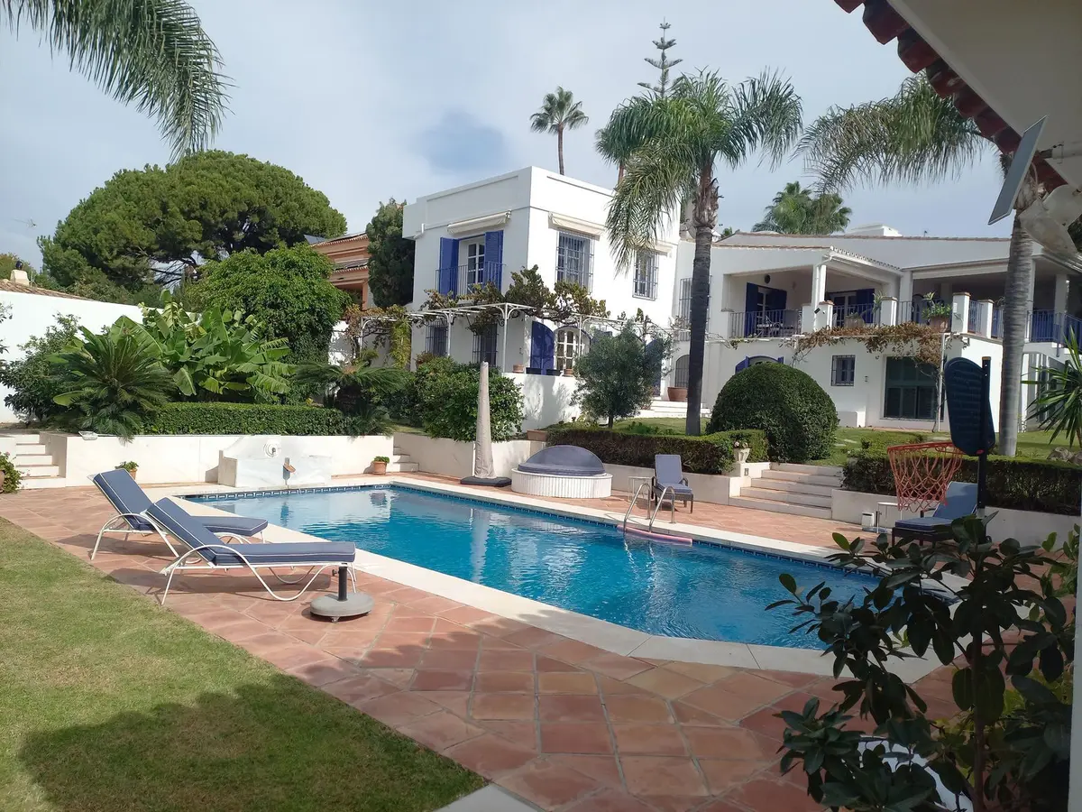 Detached Villa in Guadalmina Alta