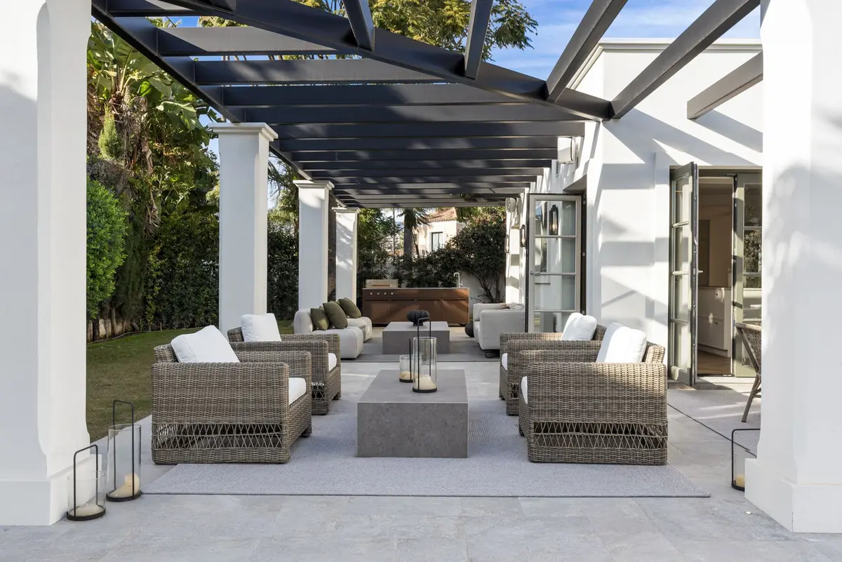 Detached Villa in Nueva Andalucía