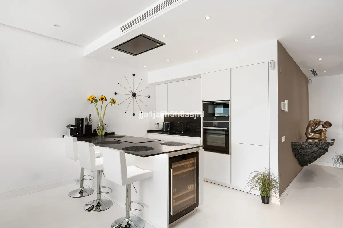 Middle Floor Apartment in Puerto Banús