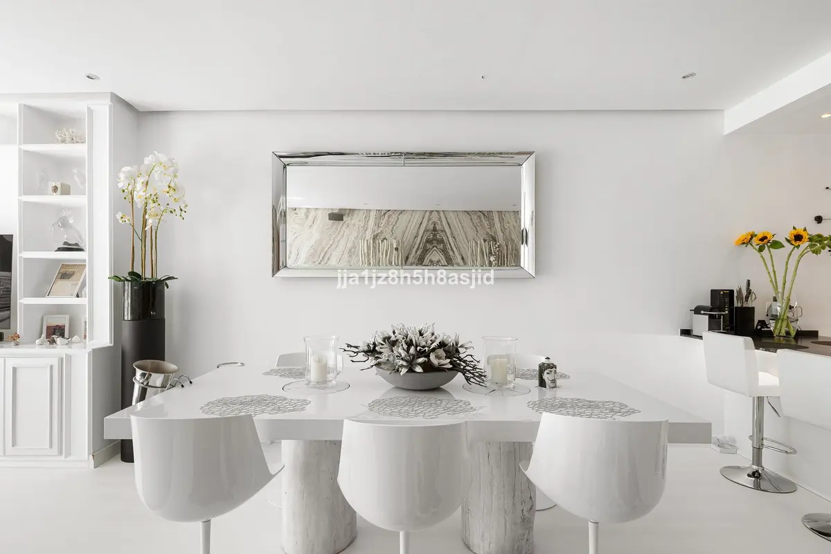 Middle Floor Apartment in Puerto Banús