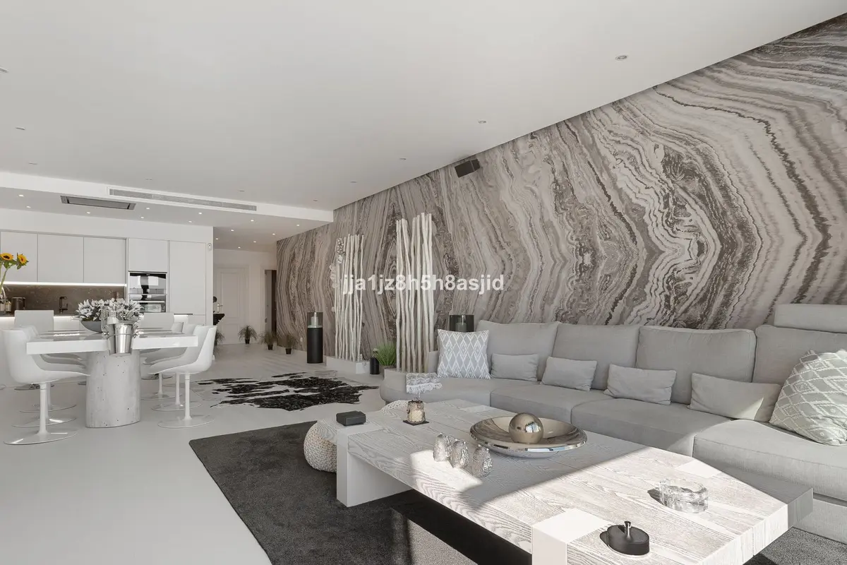 Middle Floor Apartment in Puerto Banús