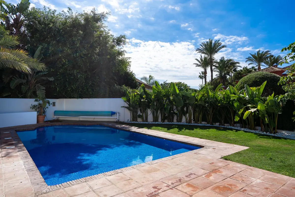 Detached Villa in Guadalmina Baja