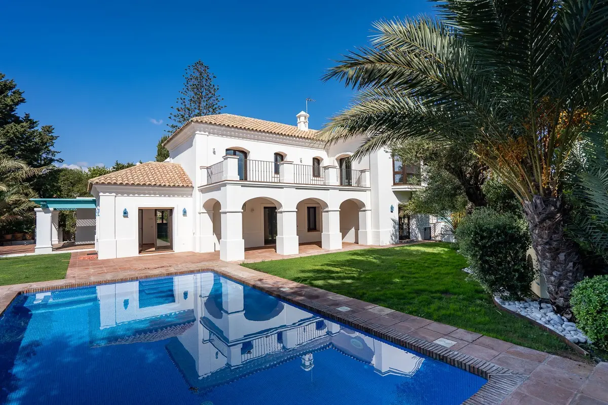 Detached Villa in Guadalmina Baja