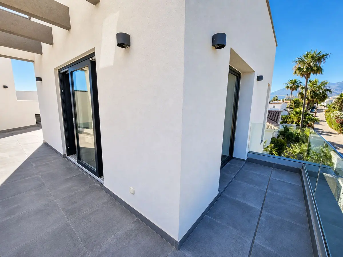 Detached Villa in Estepona