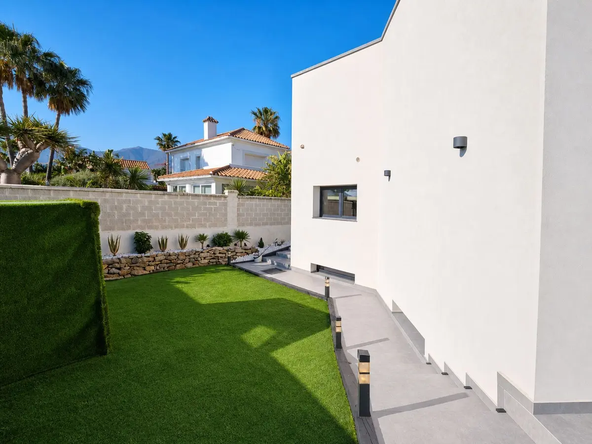 Detached Villa in Estepona