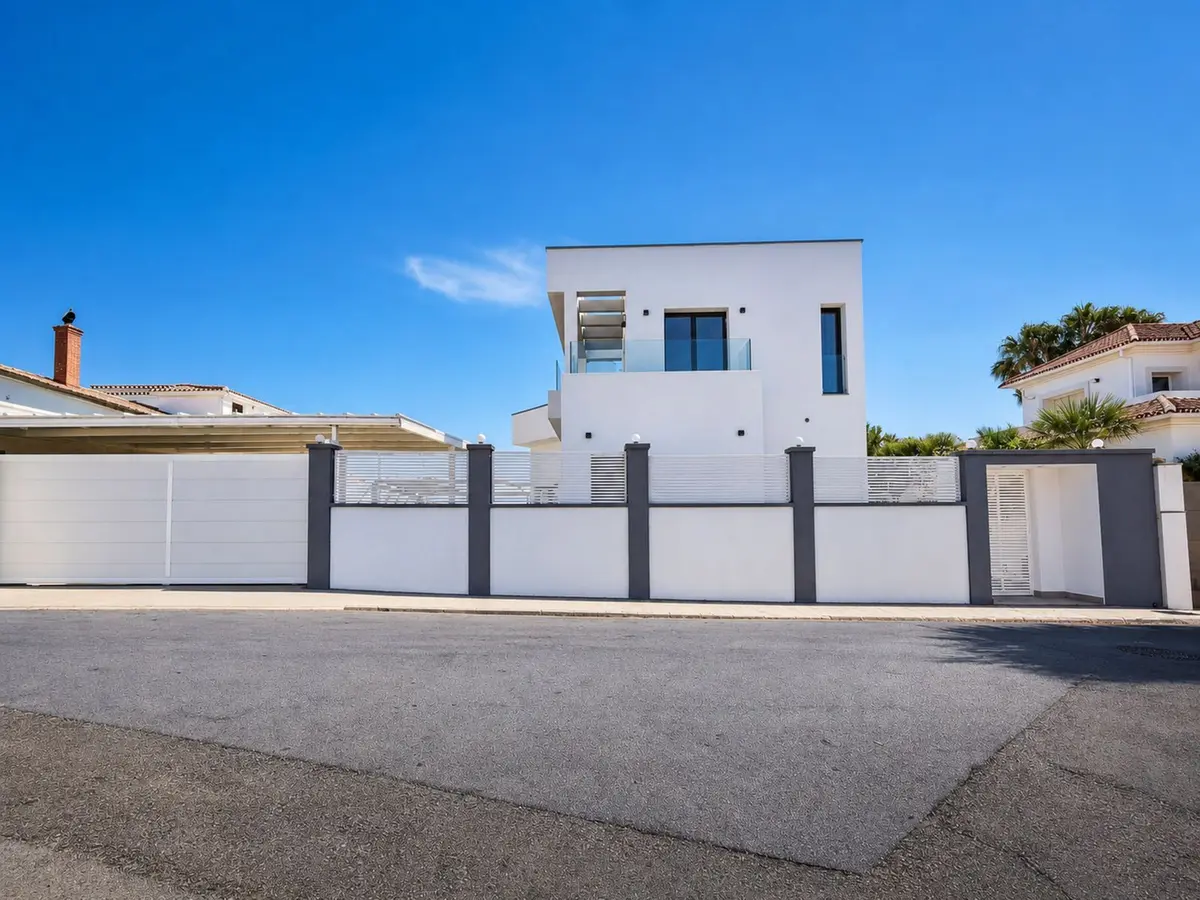 Detached Villa in Estepona