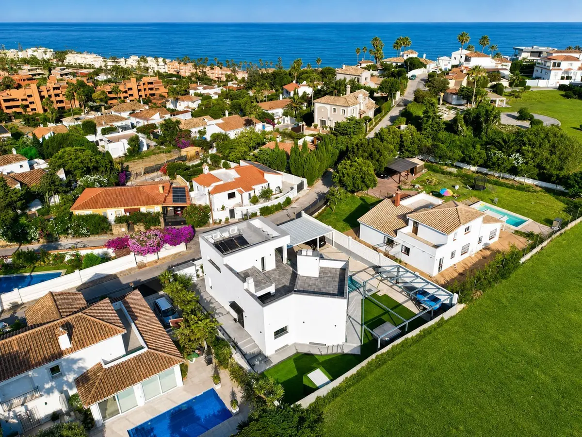 Detached Villa in Estepona