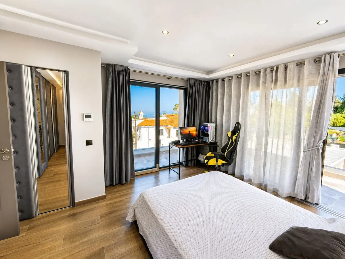 Detached Villa in Estepona