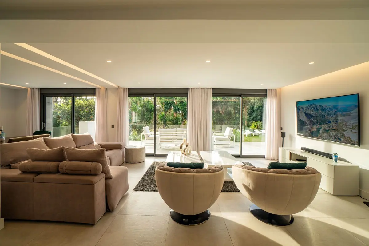 Detached Villa in Nueva Andalucía