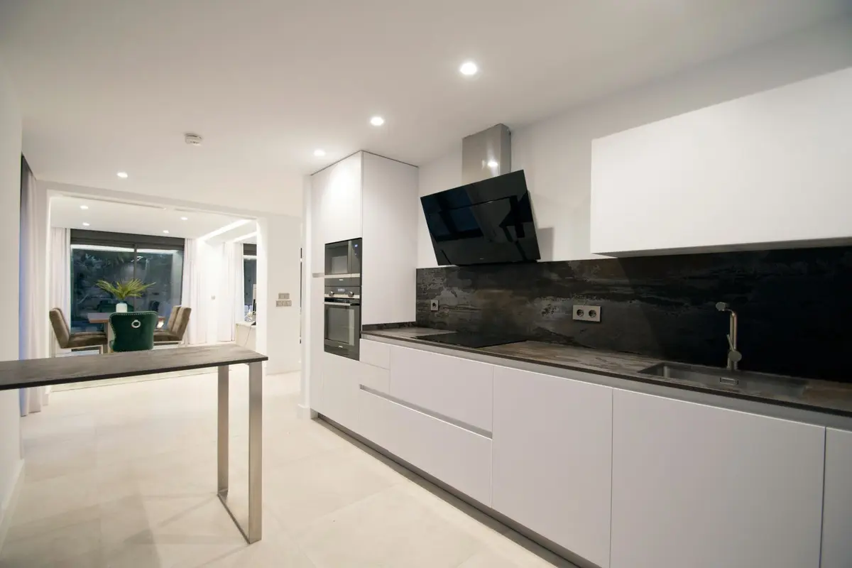Detached Villa in Nueva Andalucía