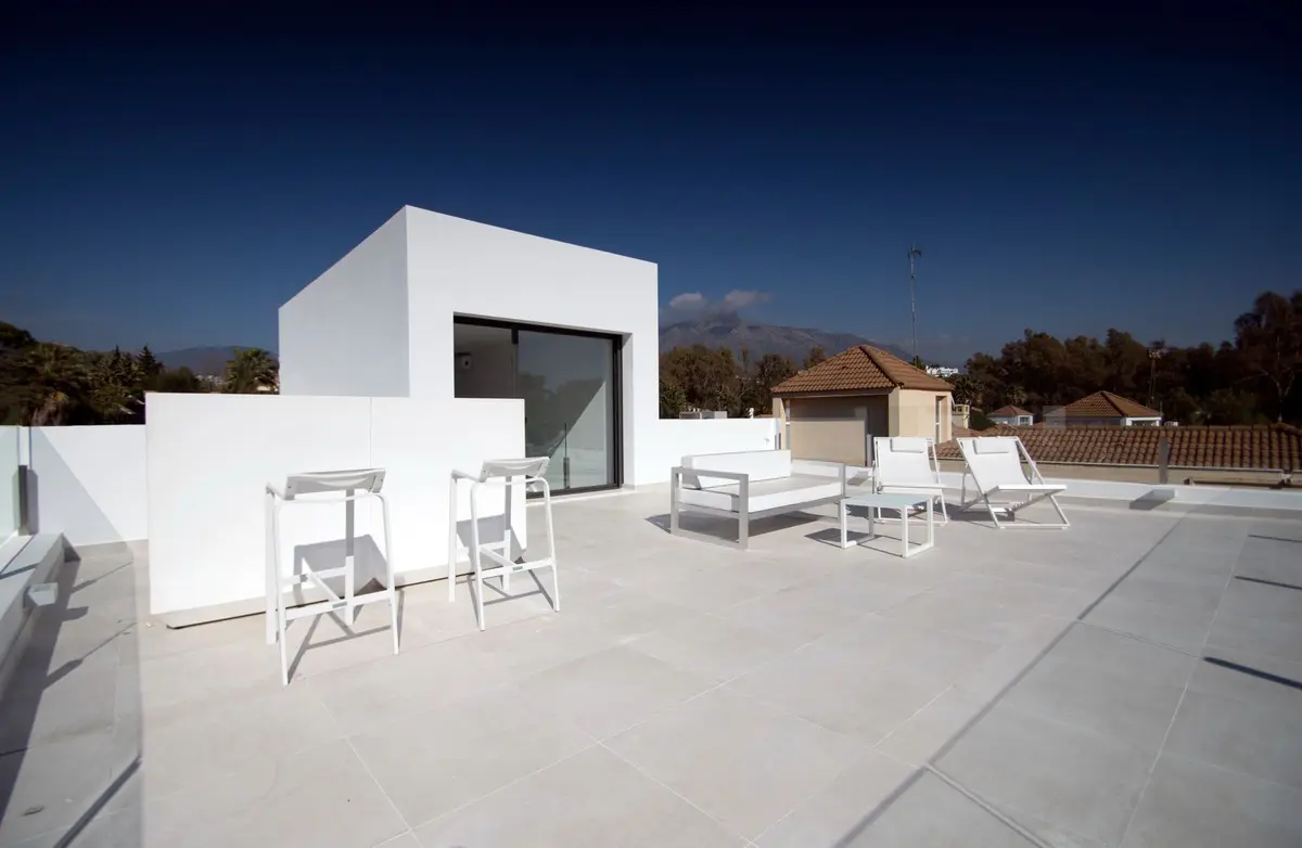 Detached Villa in Nueva Andalucía