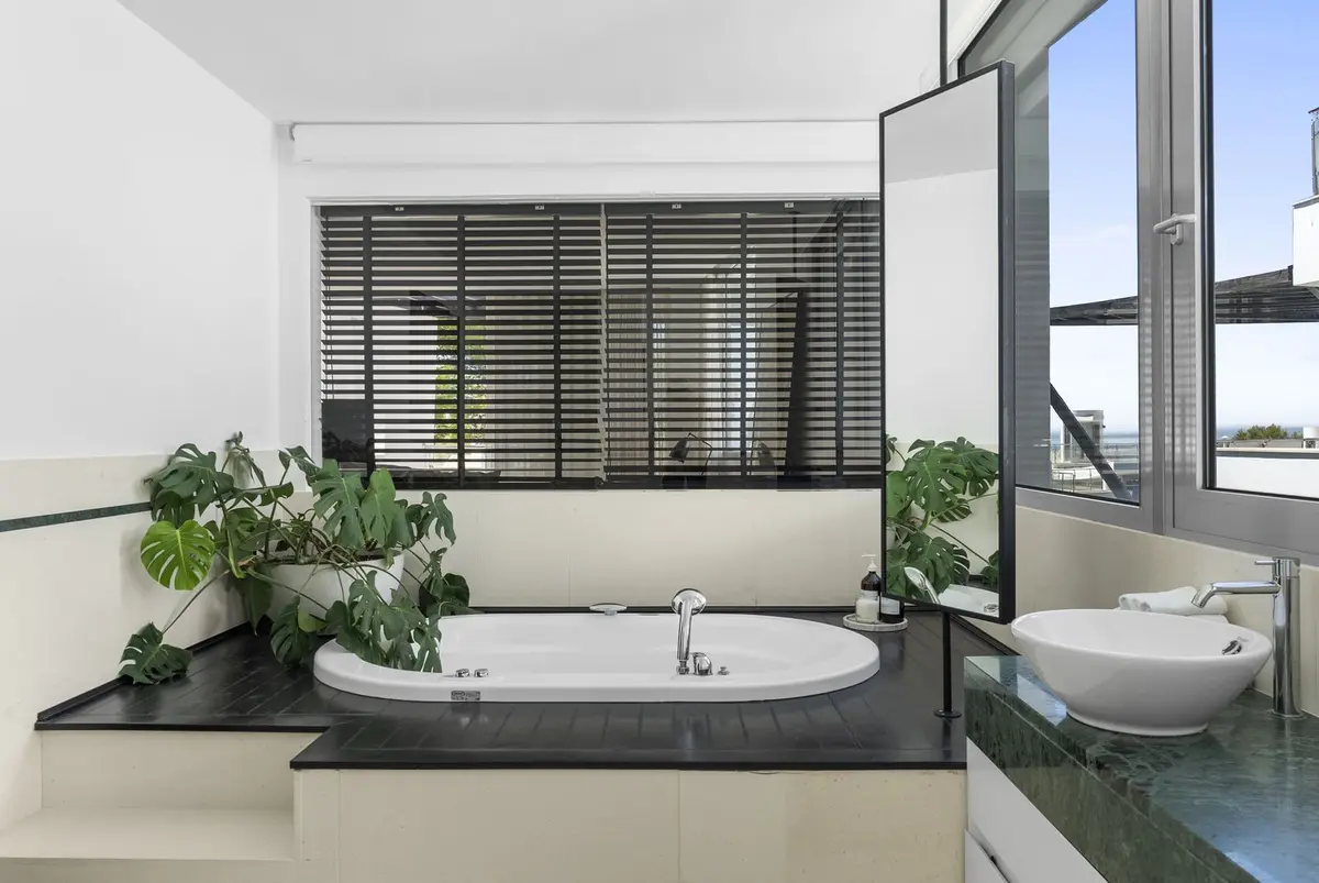 Semi-Detached House in Marbella