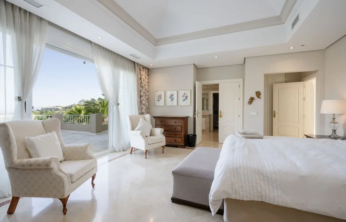 Detached Villa in Nueva Andalucía