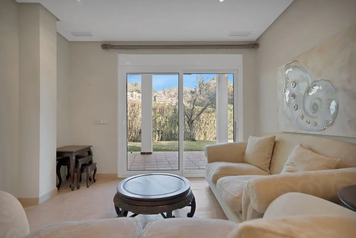 Detached Villa in Nueva Andalucía