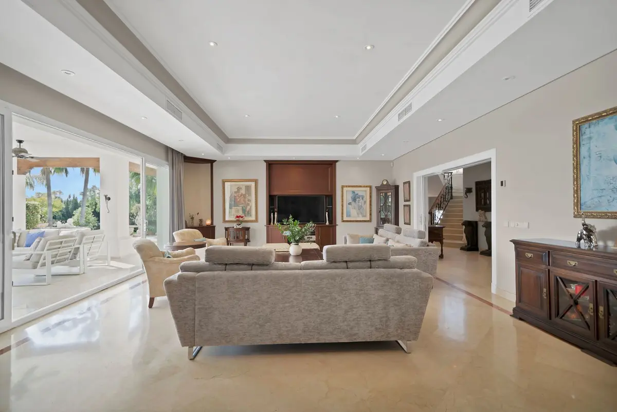 Detached Villa in Nueva Andalucía