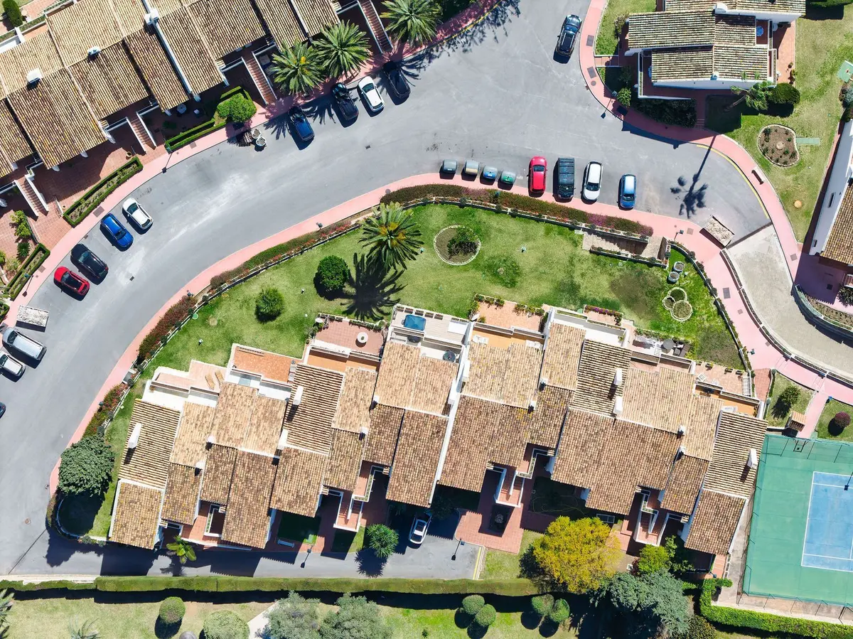 Ground Floor Apartment in Nueva Andalucía