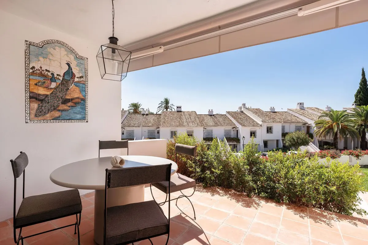 Ground Floor Apartment in Nueva Andalucía