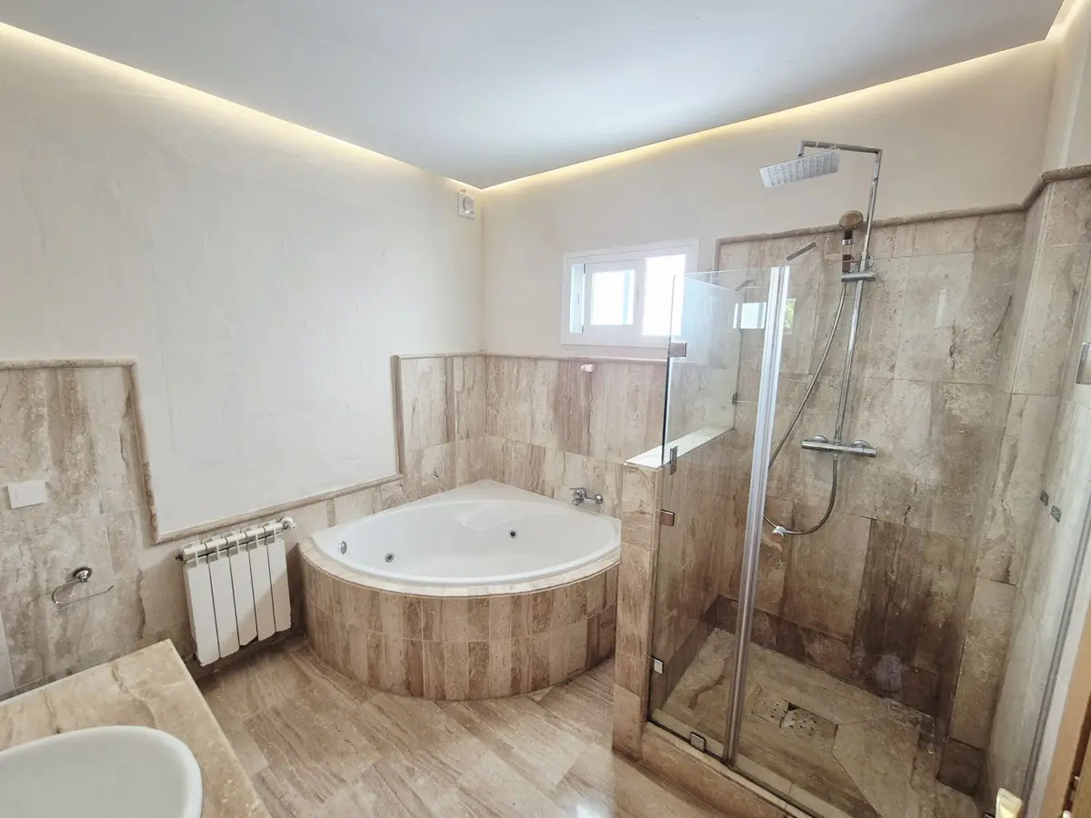 Detached Villa in Guadalmina Baja