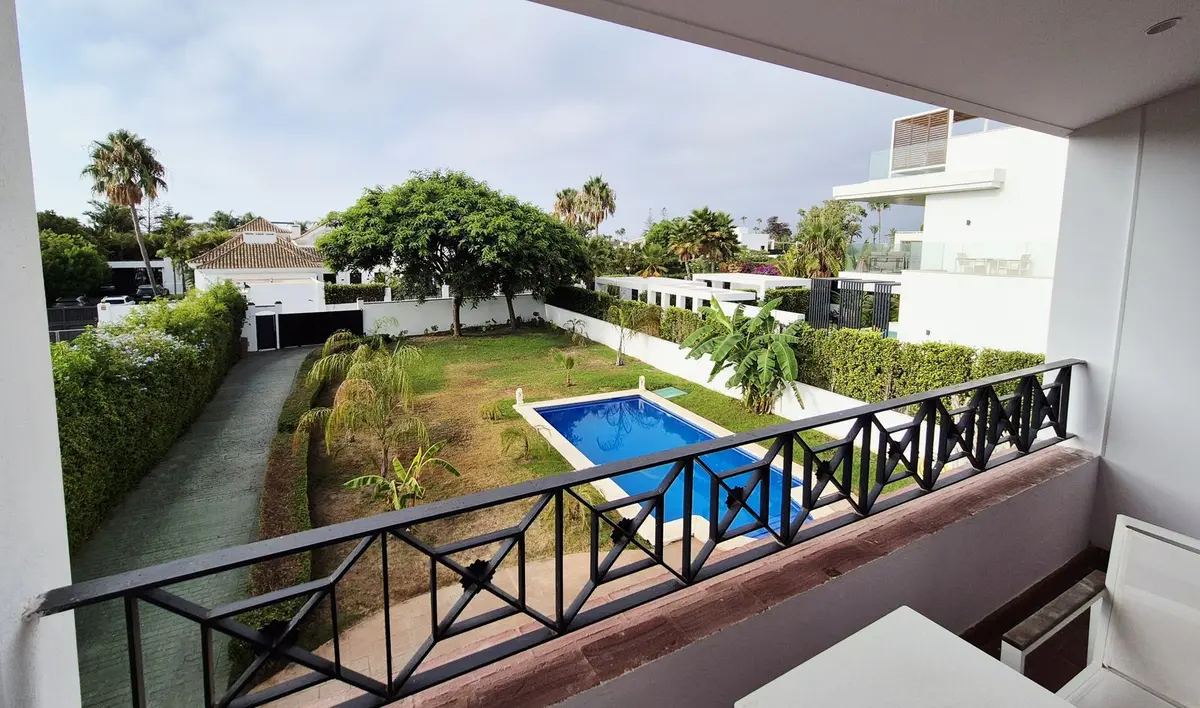 Detached Villa in Guadalmina Baja