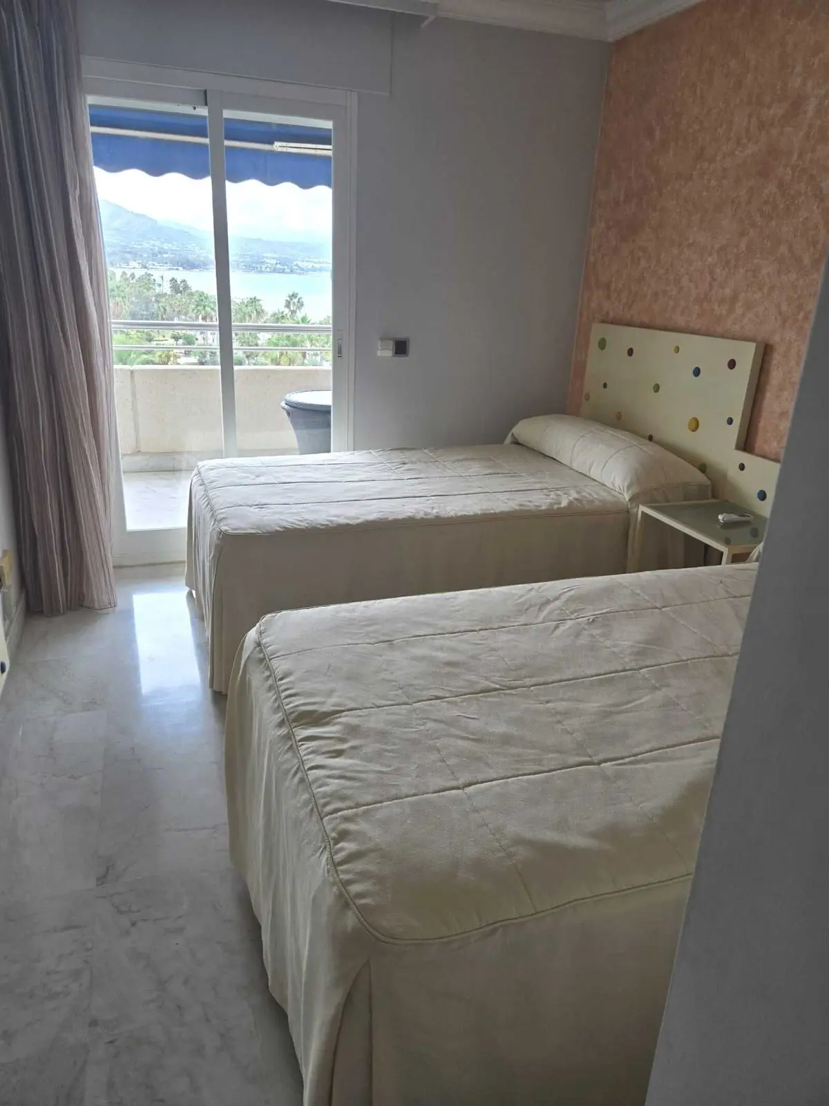 Middle Floor Apartment in Puerto Banús