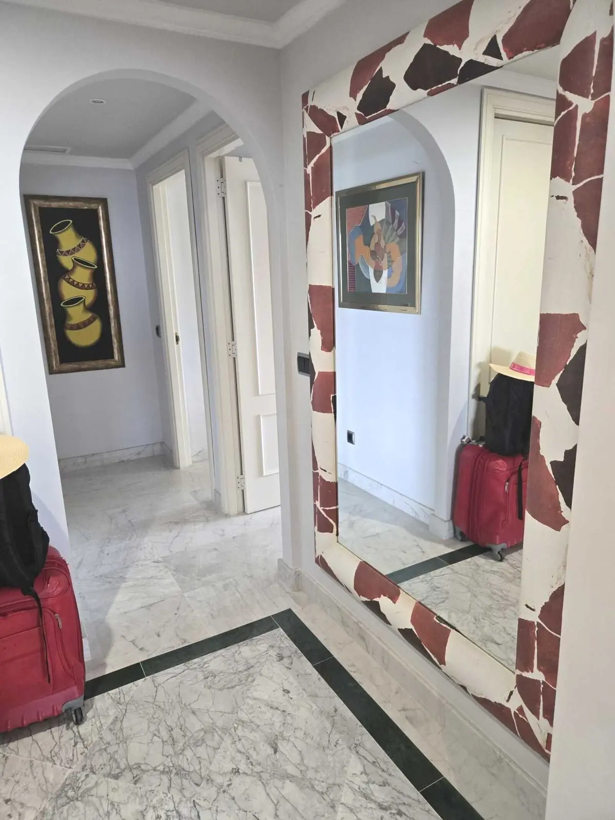 Middle Floor Apartment in Puerto Banús