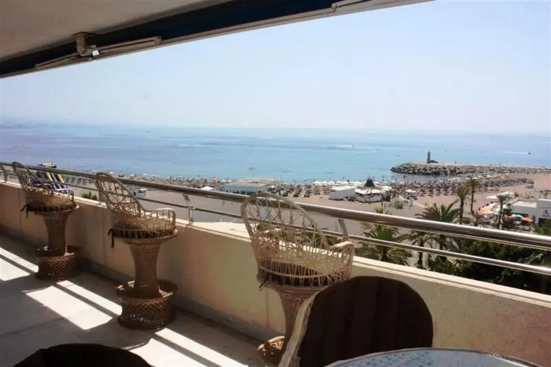 Middle Floor Apartment in Puerto Banús