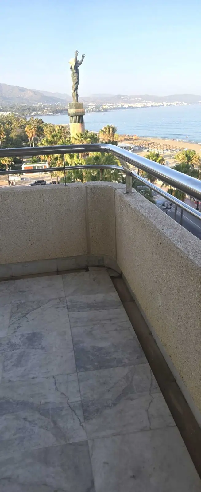 Middle Floor Apartment in Puerto Banús