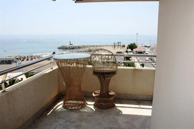 Middle Floor Apartment in Puerto Banús