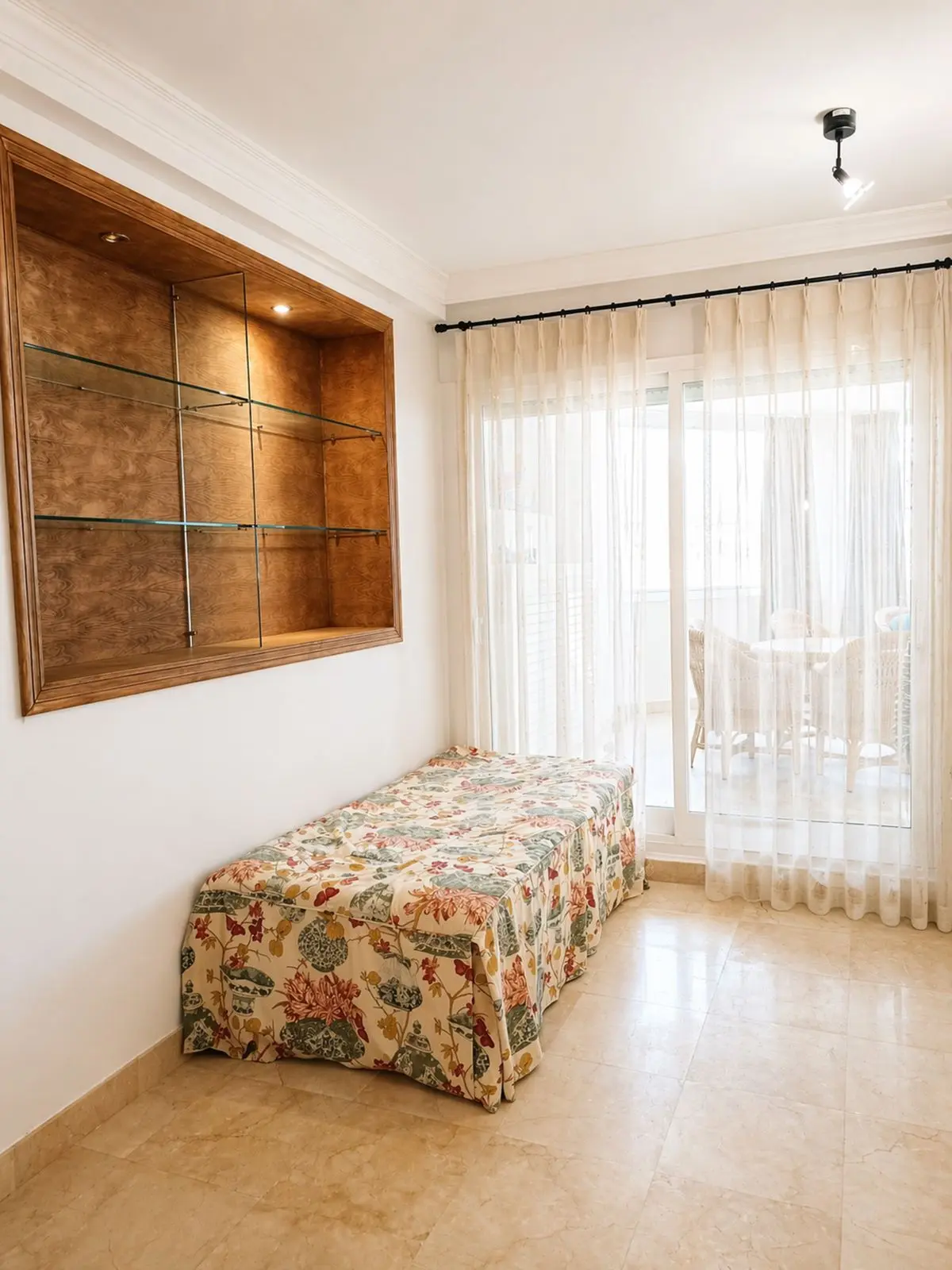 Middle Floor Apartment in Marbella
