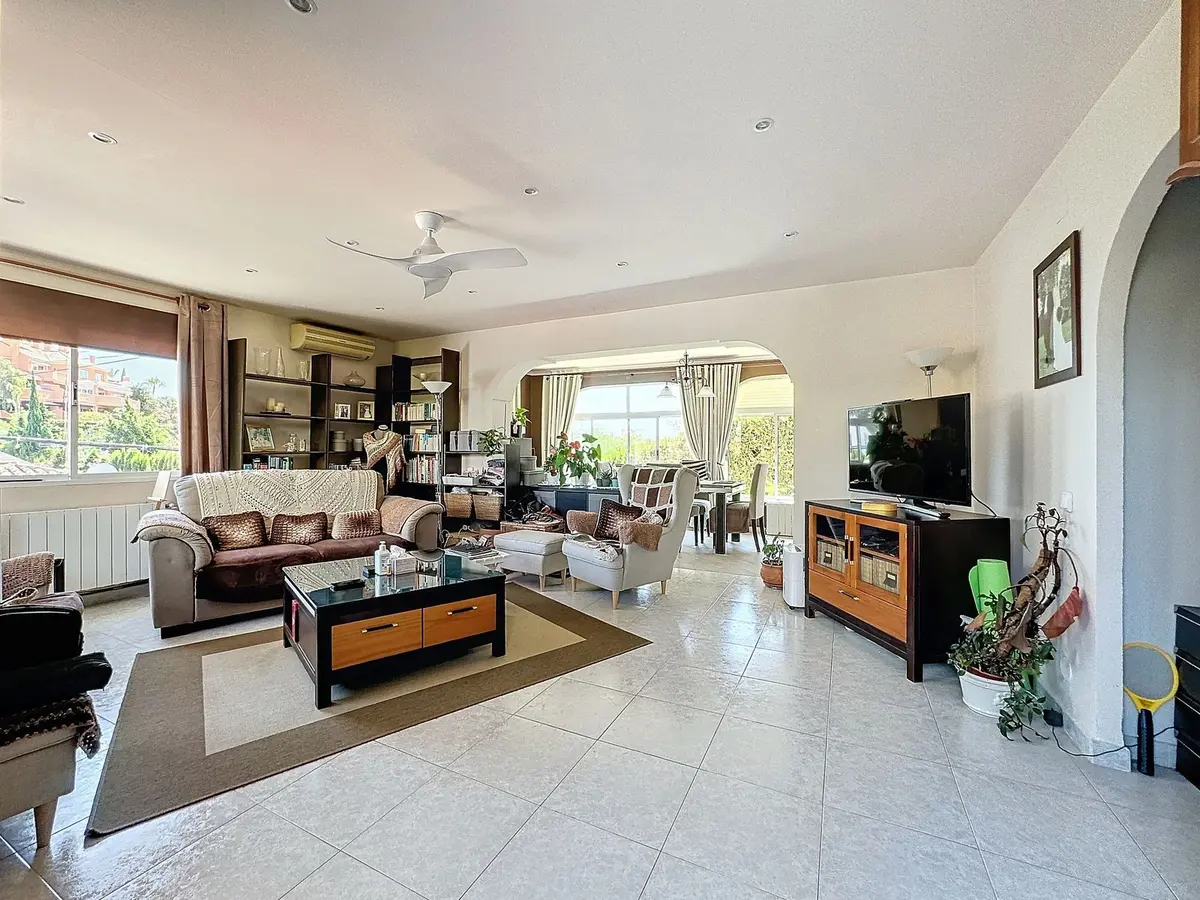 Detached Villa in Nueva Andalucía