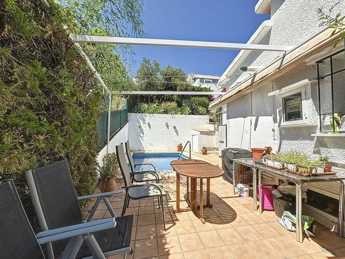 Detached Villa in Nueva Andalucía