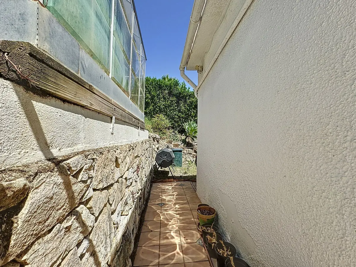 Detached Villa in Nueva Andalucía