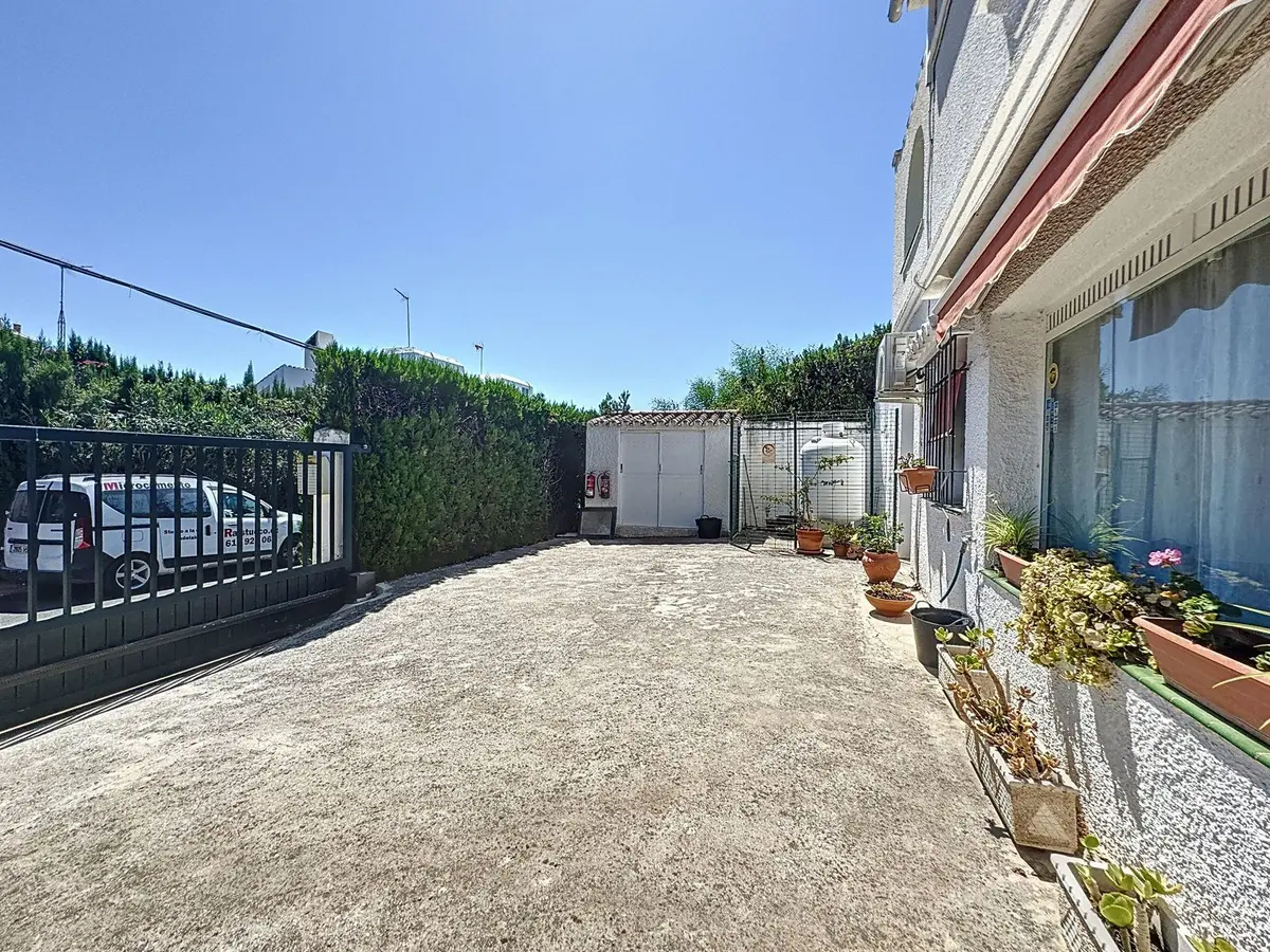 Detached Villa in Nueva Andalucía