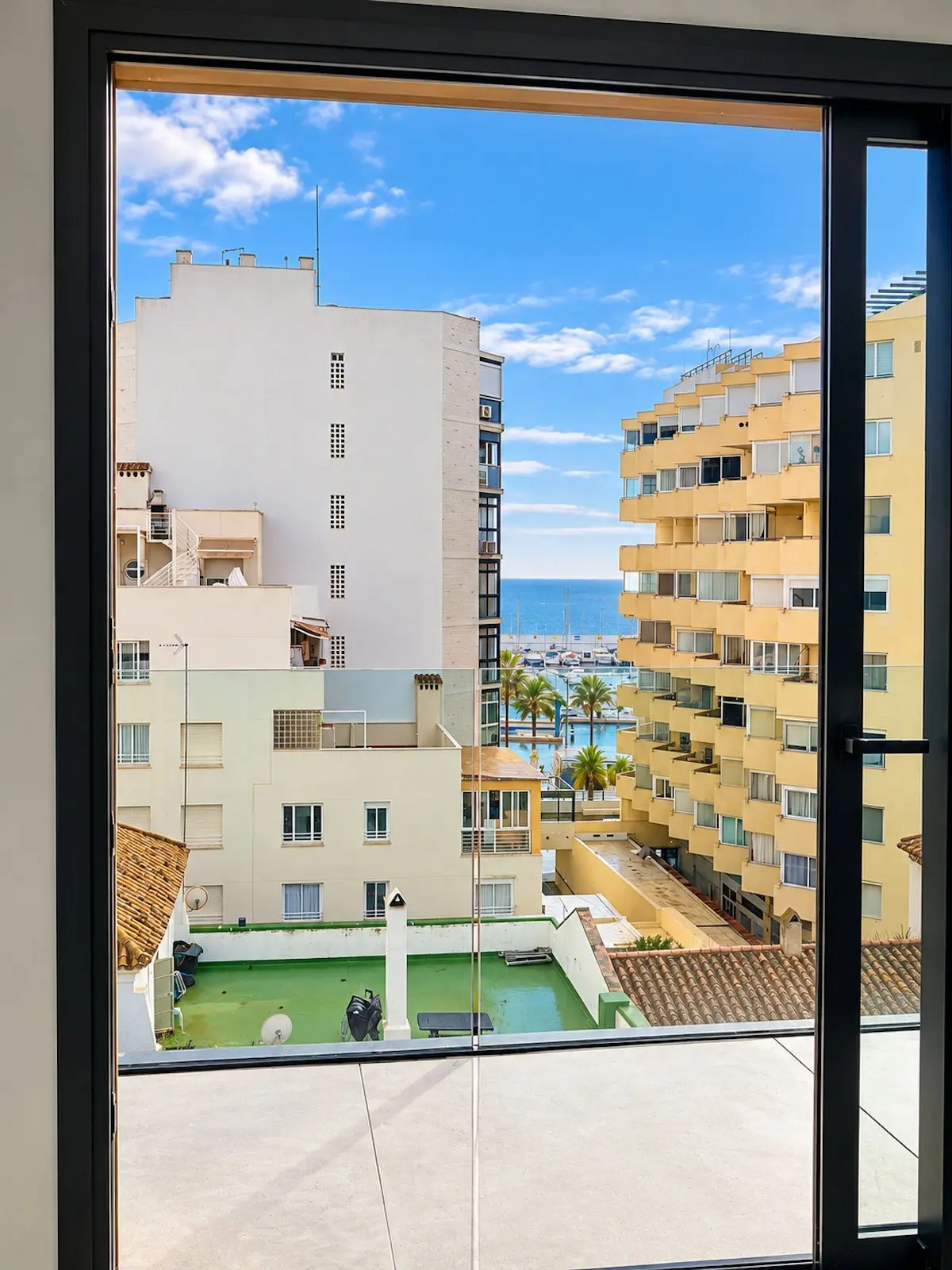 Middle Floor Apartment in Marbella