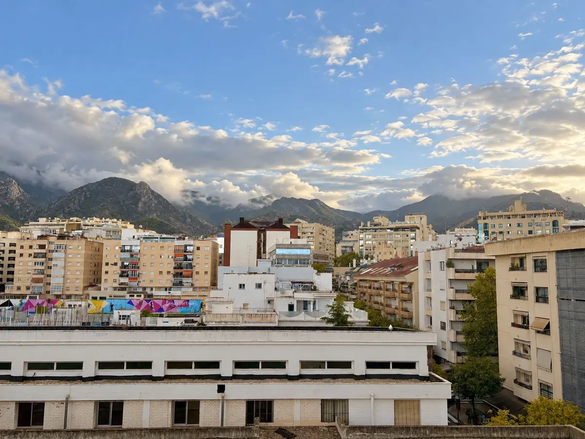 Middle Floor Apartment in Marbella