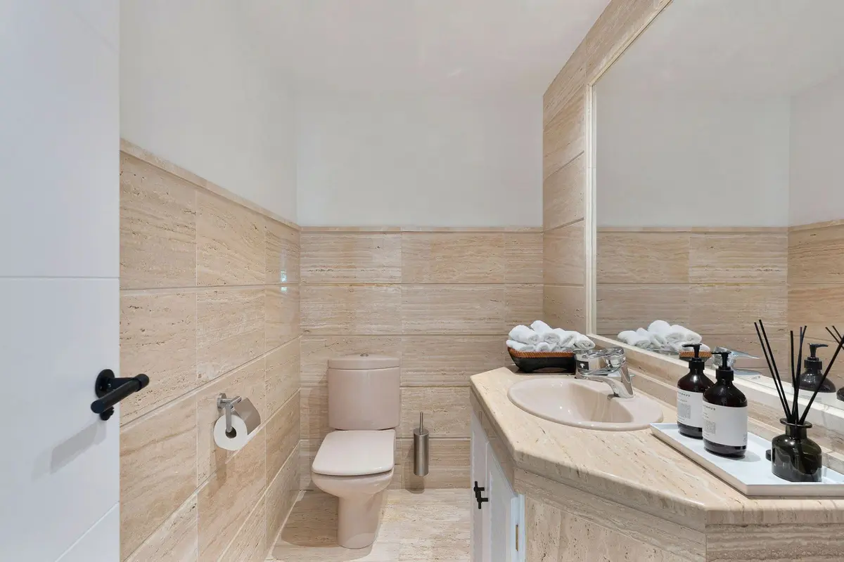 Middle Floor Apartment in Nueva Andalucía