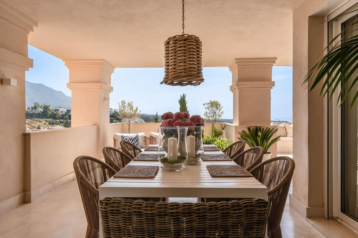 Middle Floor Apartment in Nueva Andalucía