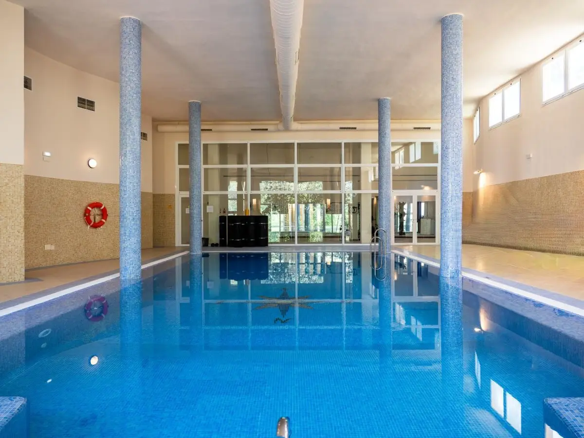 Middle Floor Apartment in Nueva Andalucía