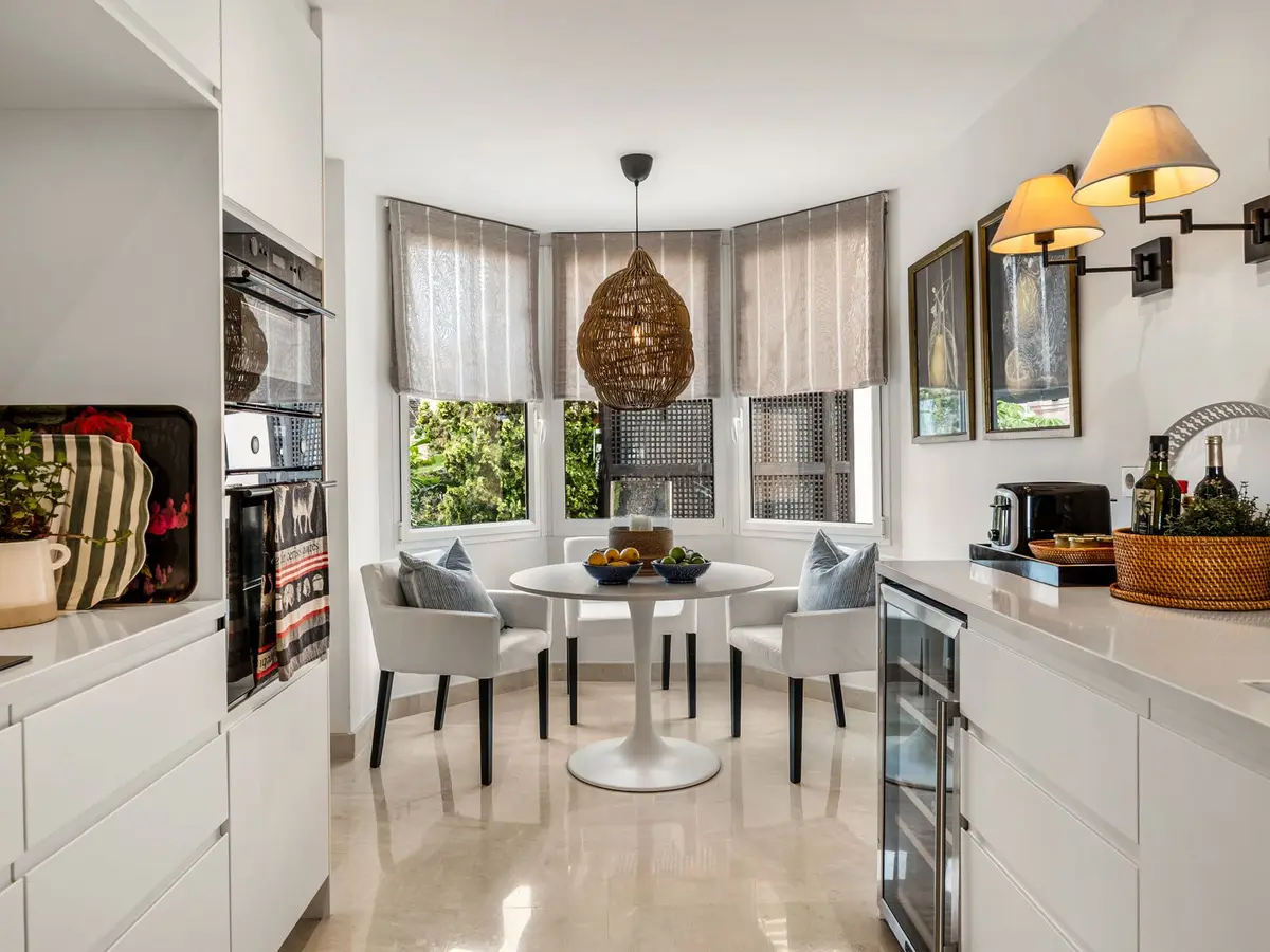 Middle Floor Apartment in Nueva Andalucía