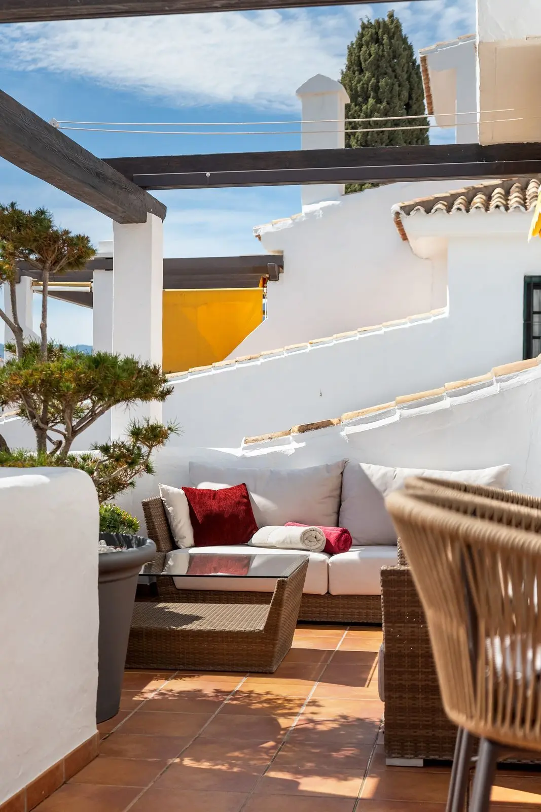 Middle Floor Apartment in Nueva Andalucía