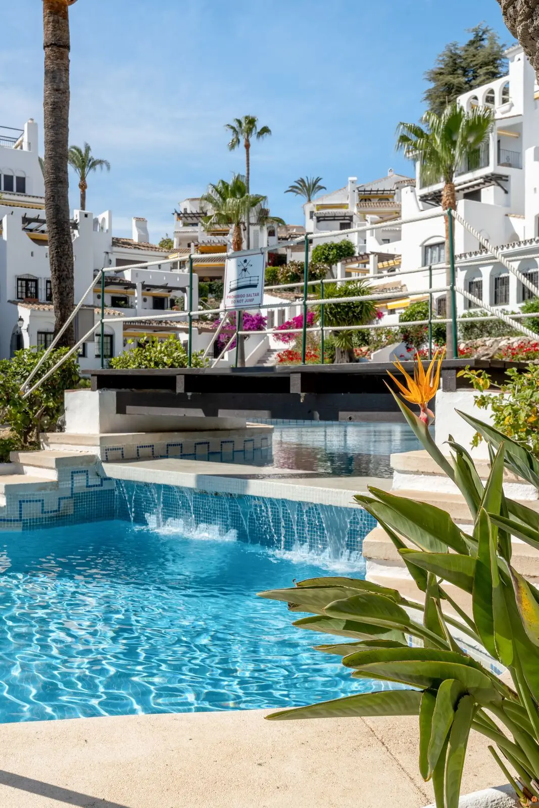 Middle Floor Apartment in Nueva Andalucía