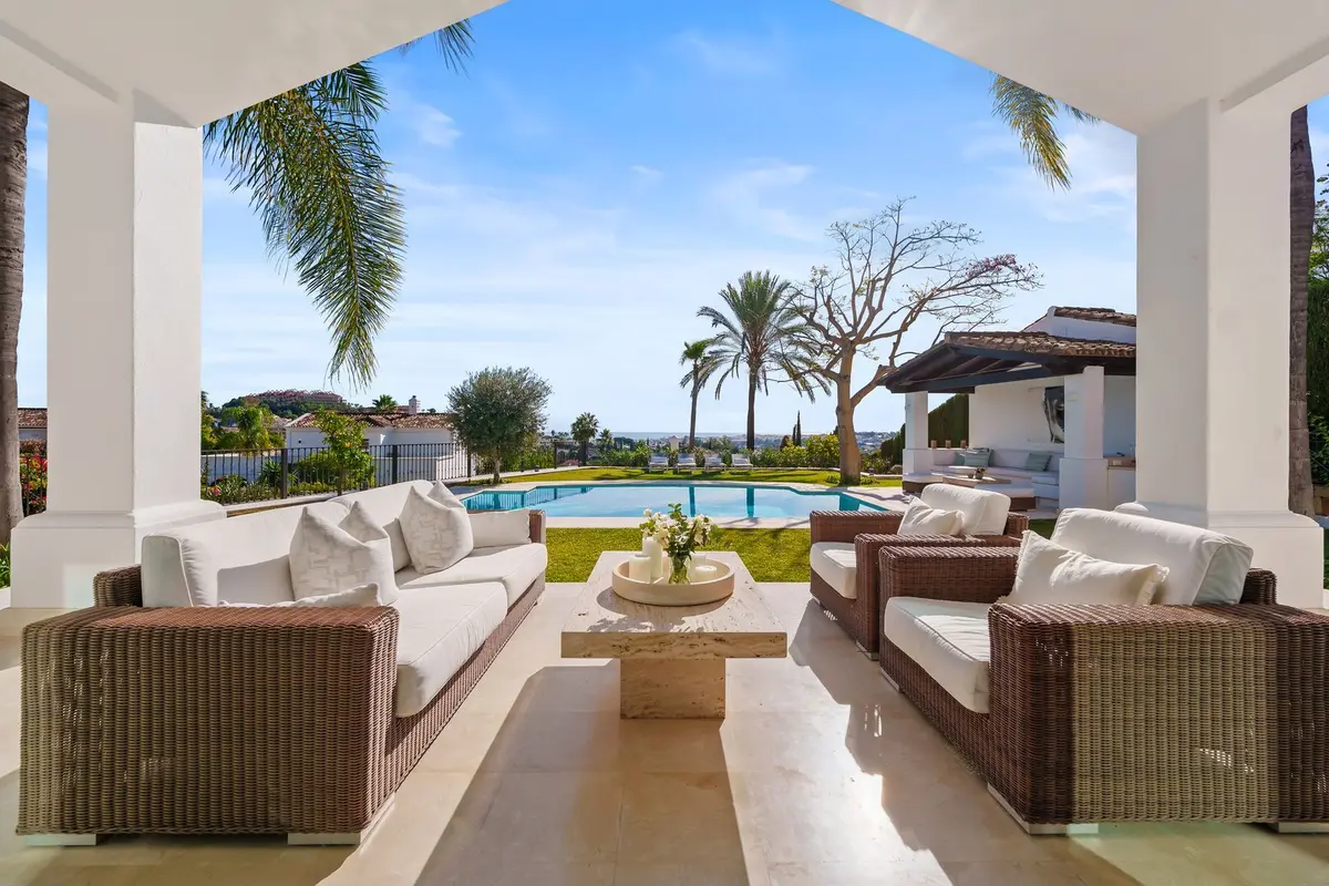 Detached Villa in Nueva Andalucía