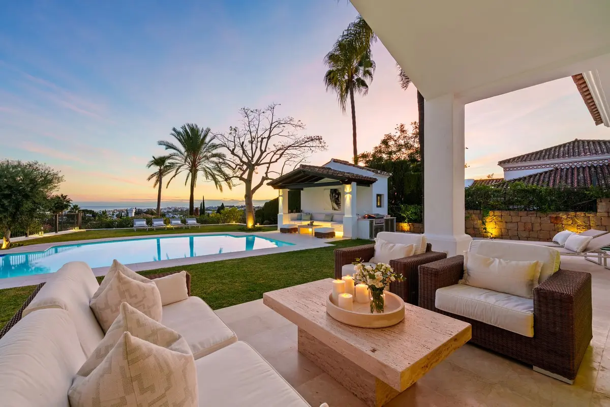 Detached Villa in Nueva Andalucía