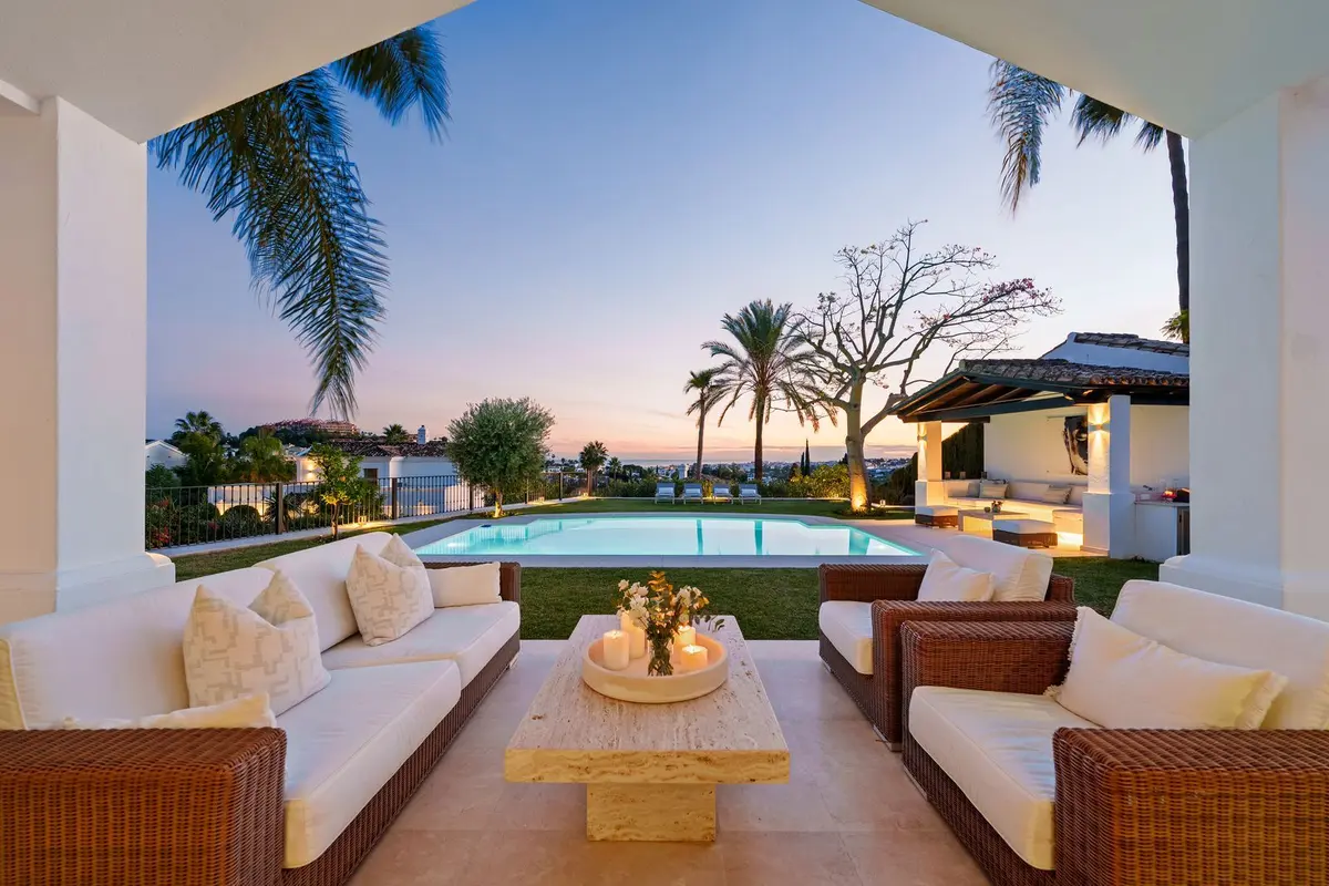 Detached Villa in Nueva Andalucía
