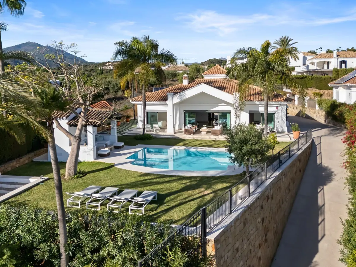 Detached Villa in Nueva Andalucía