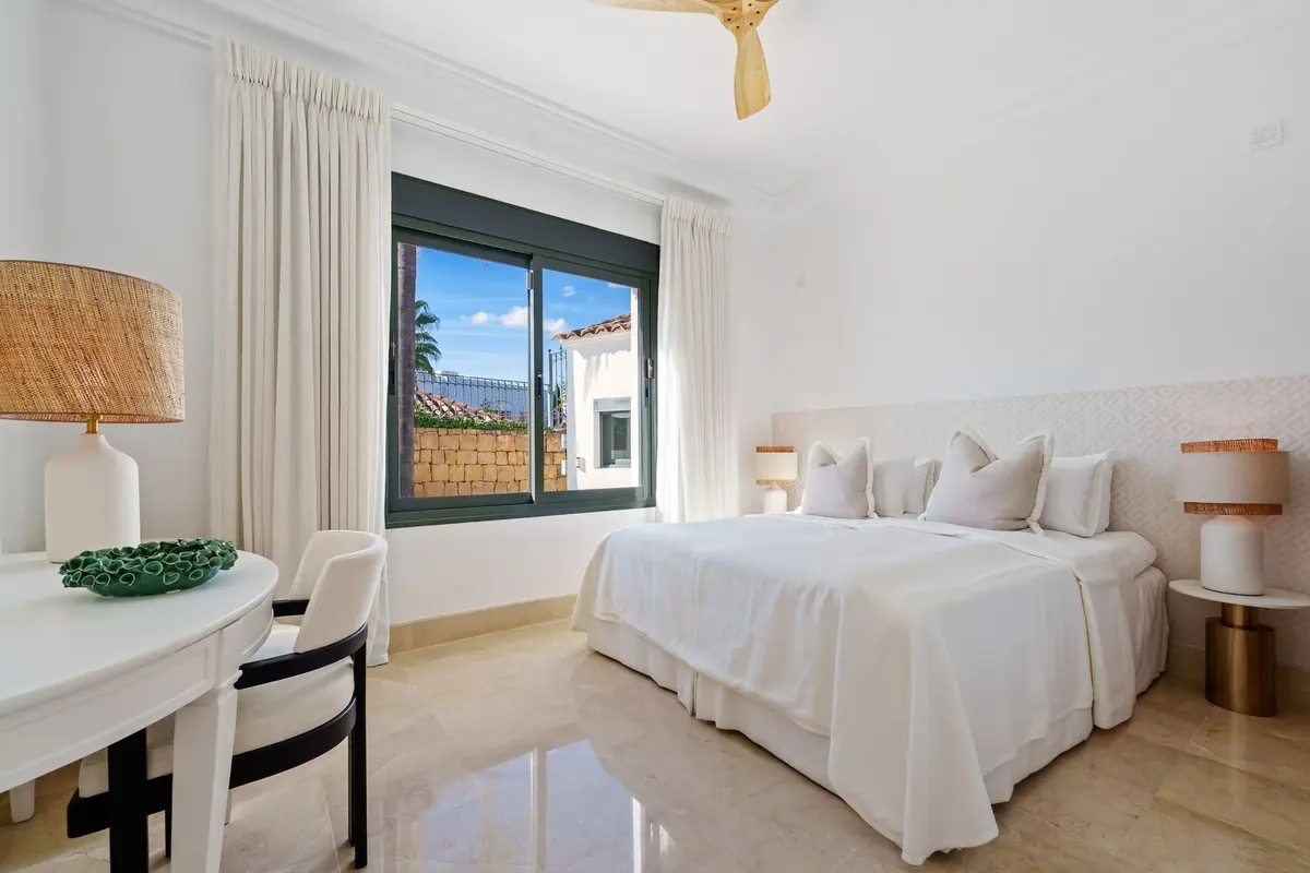 Detached Villa in Nueva Andalucía