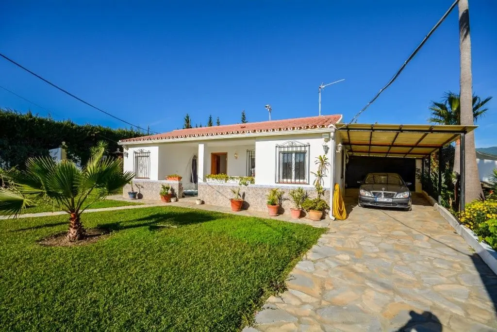 Detached Villa in Estepona