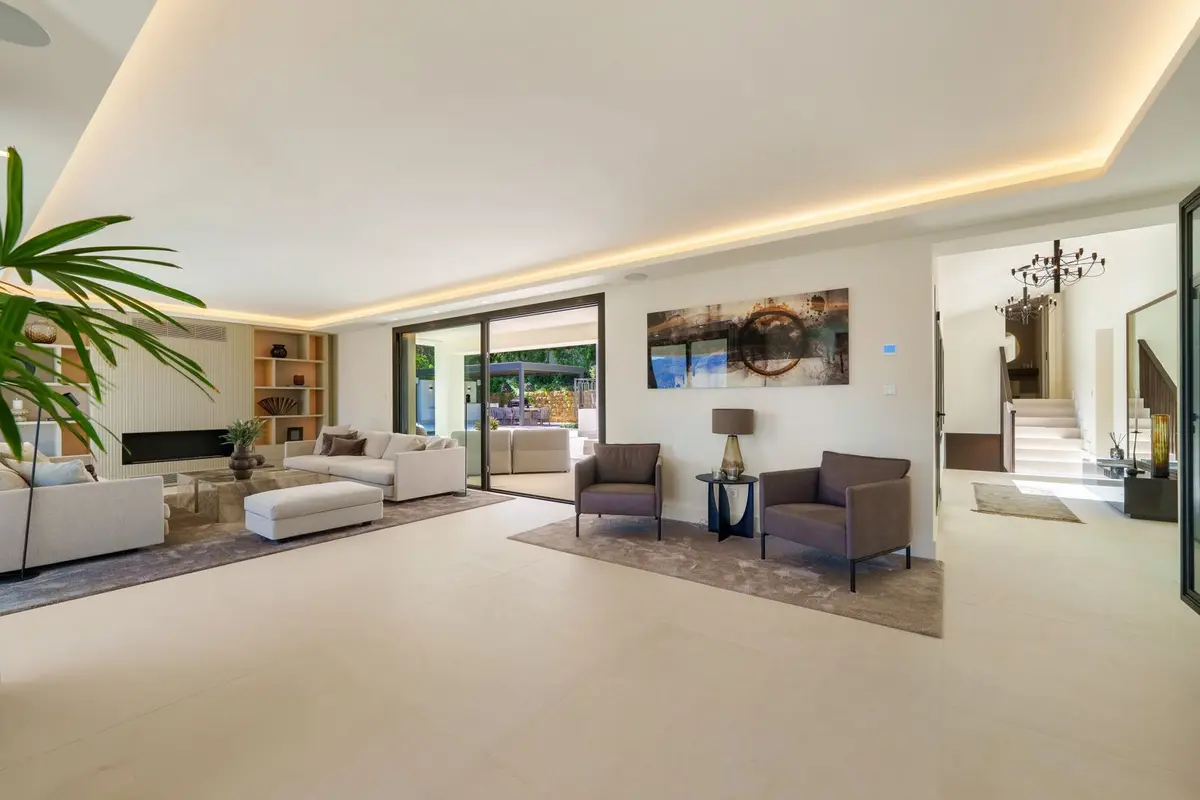 Detached Villa in Nueva Andalucía